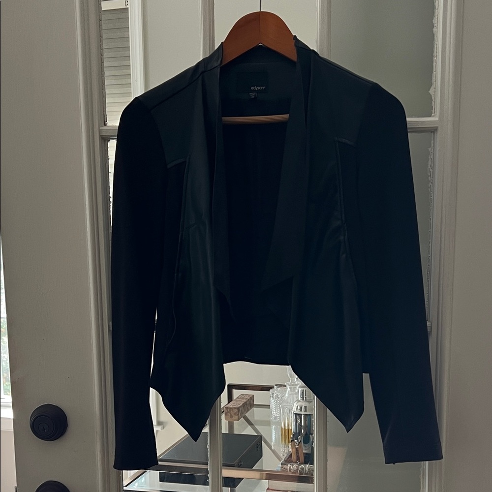 Elegant Black Women's Blazer
